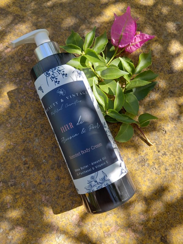 FLEUR de Freesia & Poir Body Cream 250ml - Image 2